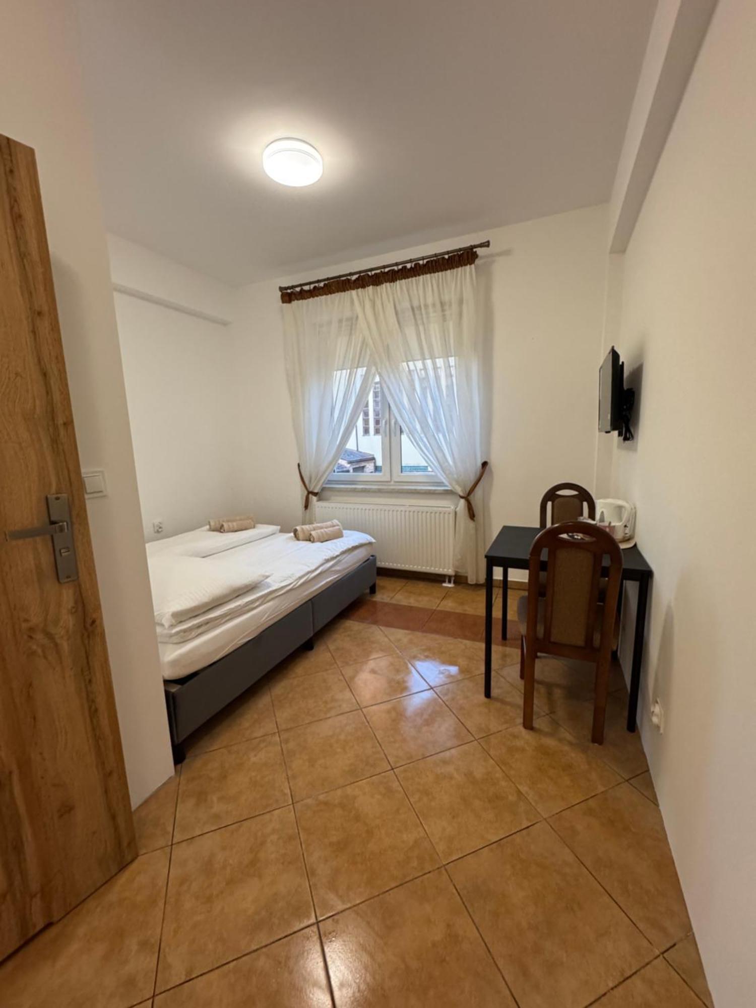Lawa Dawniej Da Massimiliano Aparthotel Vratislav